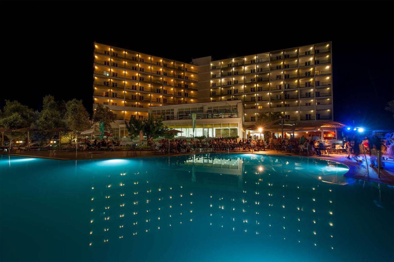 Evia Riviera Resort Amarynthos Exterior foto